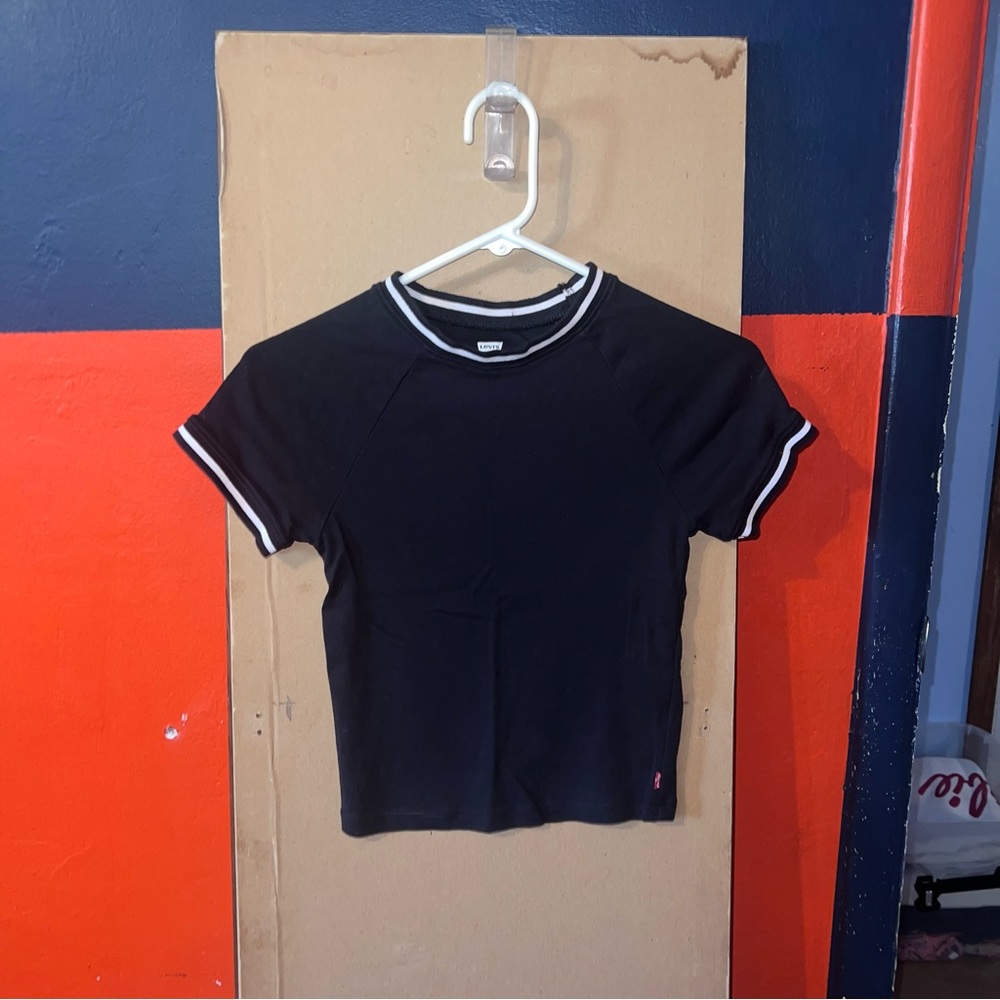 Levi's Black Short Sleeve Ribbed Tee with White Contrast Trim